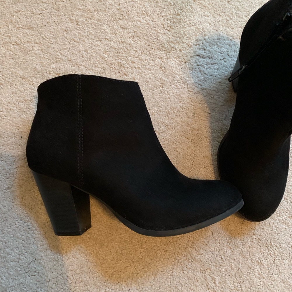 Old Navy booties
